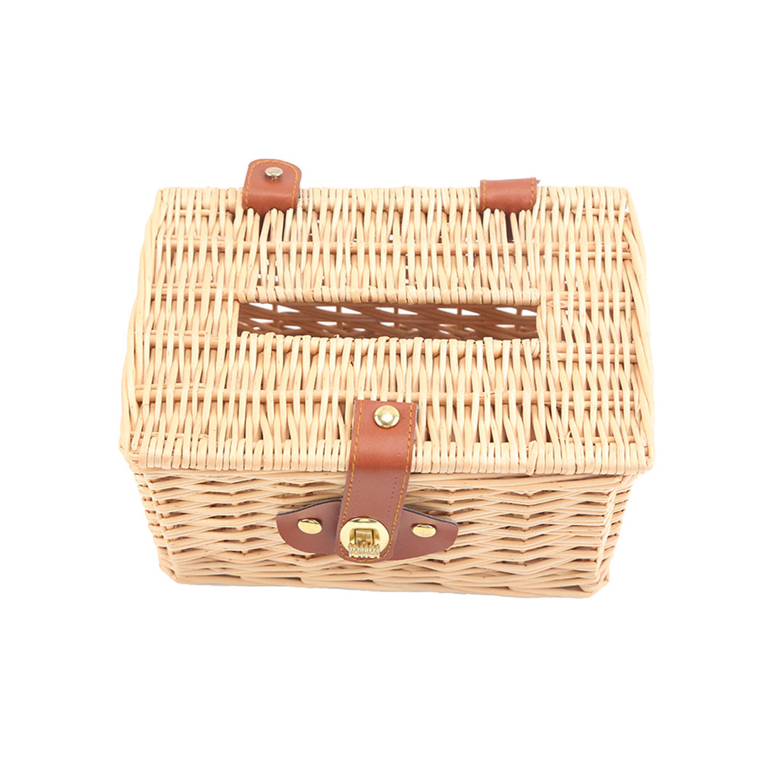 Basket with practical folding mechanism and leather details