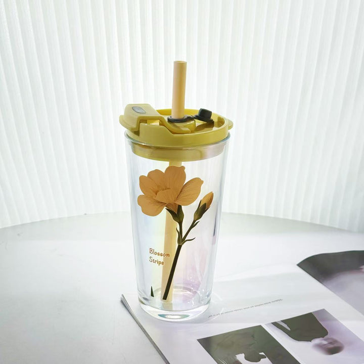 Women's drinking cup with practical silicone protective sleeve and decorative floral patterns Bowlift
