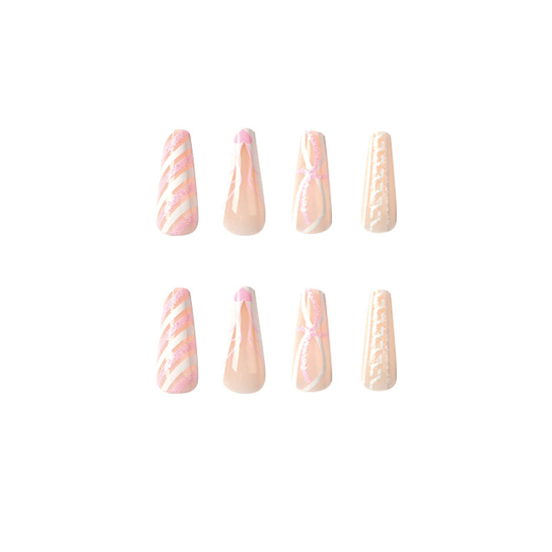 Translucent artificial nails with delicate patterns Bowlift
