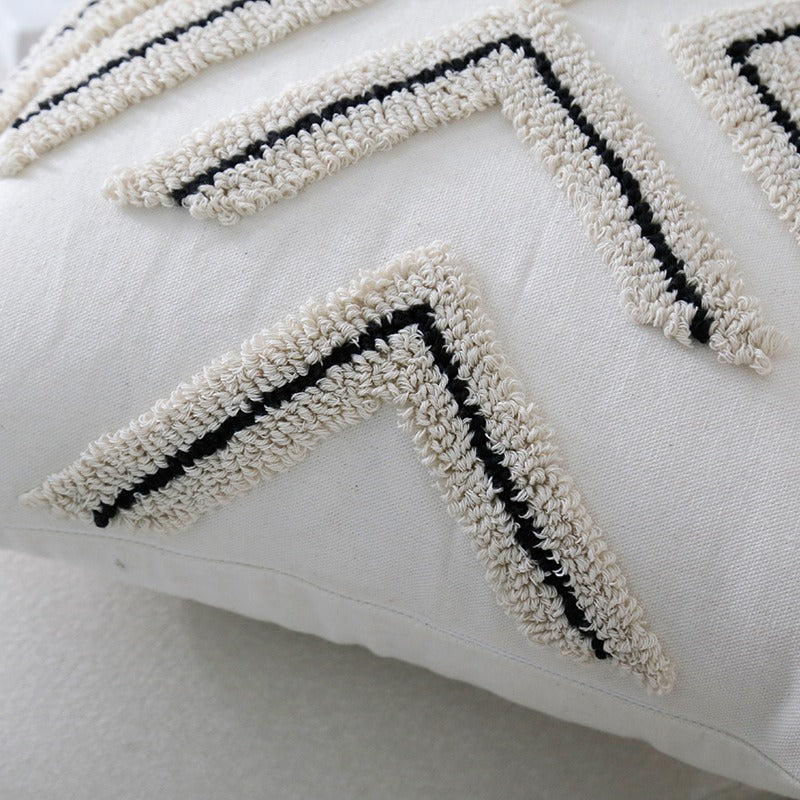 Women’s cushion cover with artistic fringe pattern Bowlift
