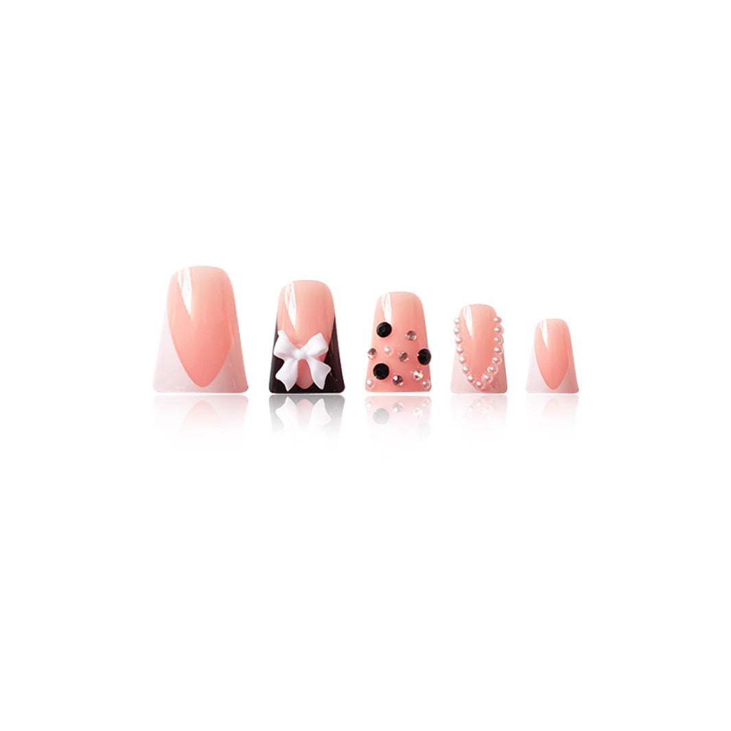 Decorative Press-On Nail Set with Elegant Design Bowlift