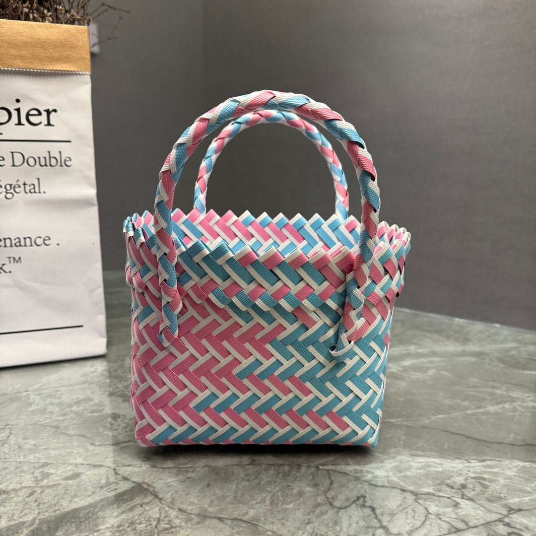 Handcrafted basket bag in stylish design Bowlift