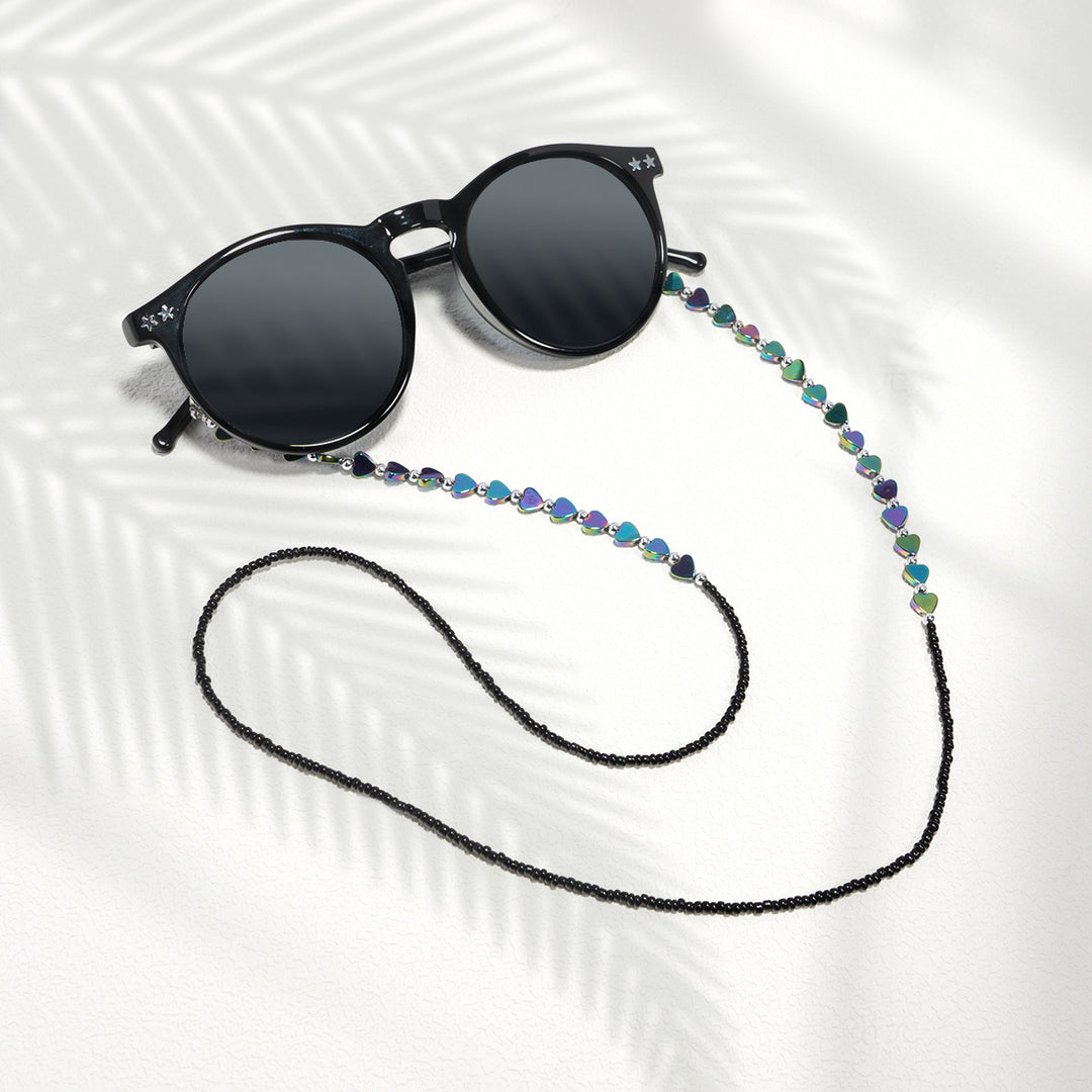 Heart-Shaped Beaded Eyewear Chain Bowlift