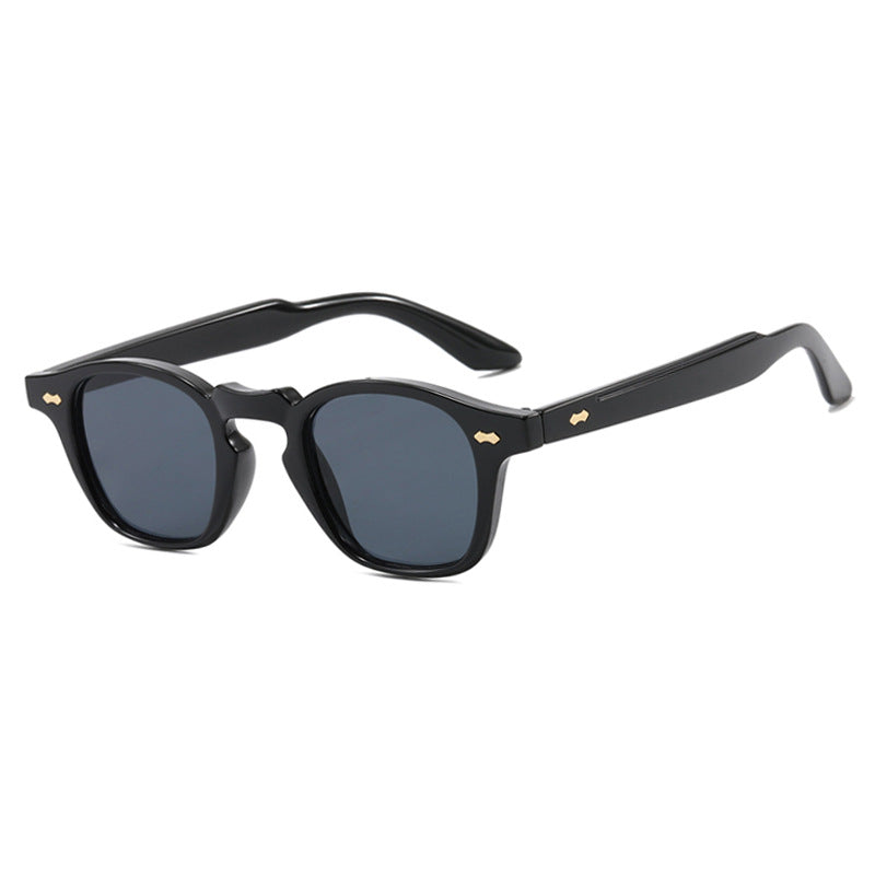 Women's geometric sunglasses with protective UV filter and contemporary design Bowlift