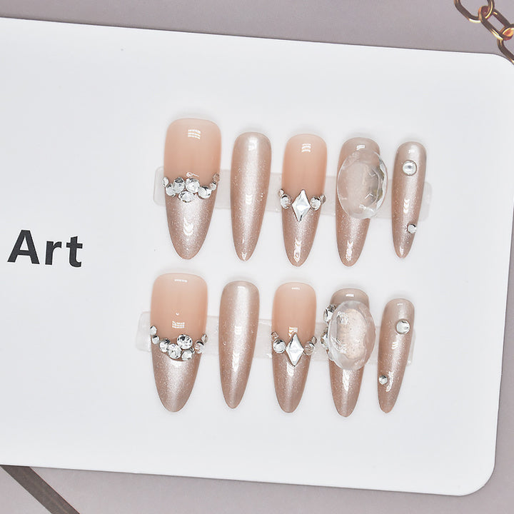 Glamorous Heart-Themed Press-On Nail Set Bowlift