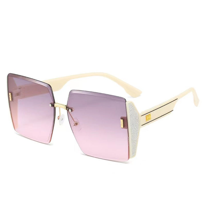 Ladies extravagant square sunglasses frame with glittering accents Bowlift