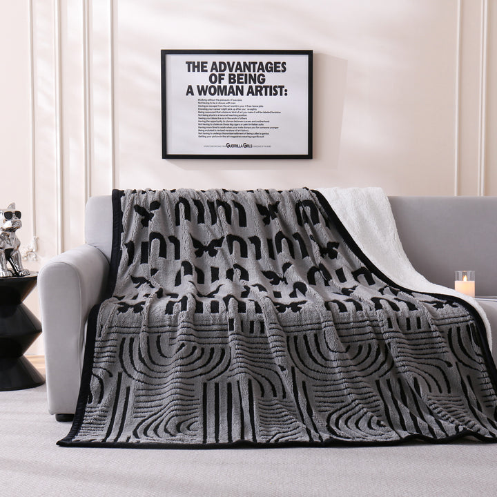 Chic Floral Pattern Throw Blanket Bowlift
