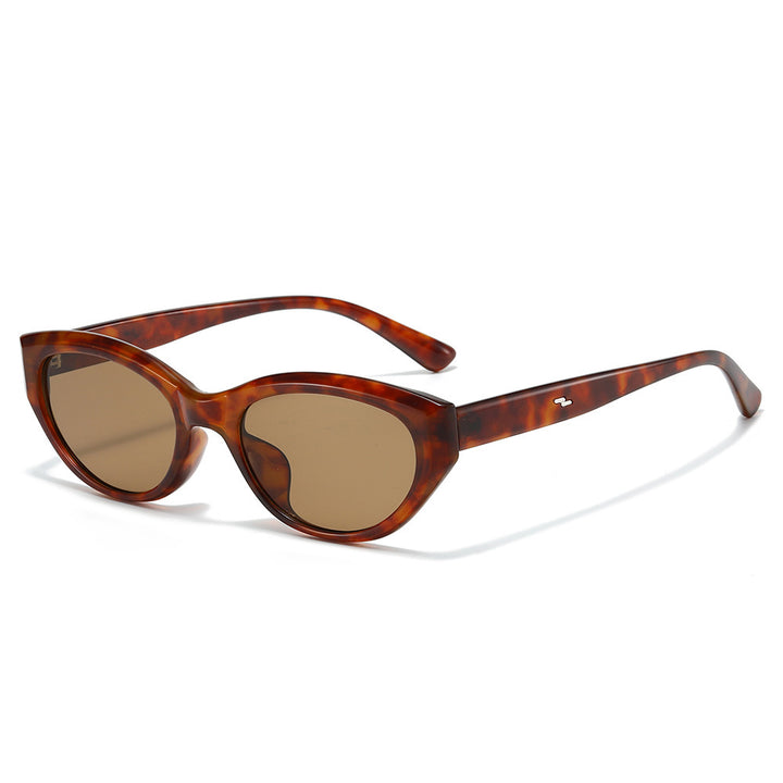 Chic Cat-Eye Sunglasses with Stylish Frame Details Bowlift