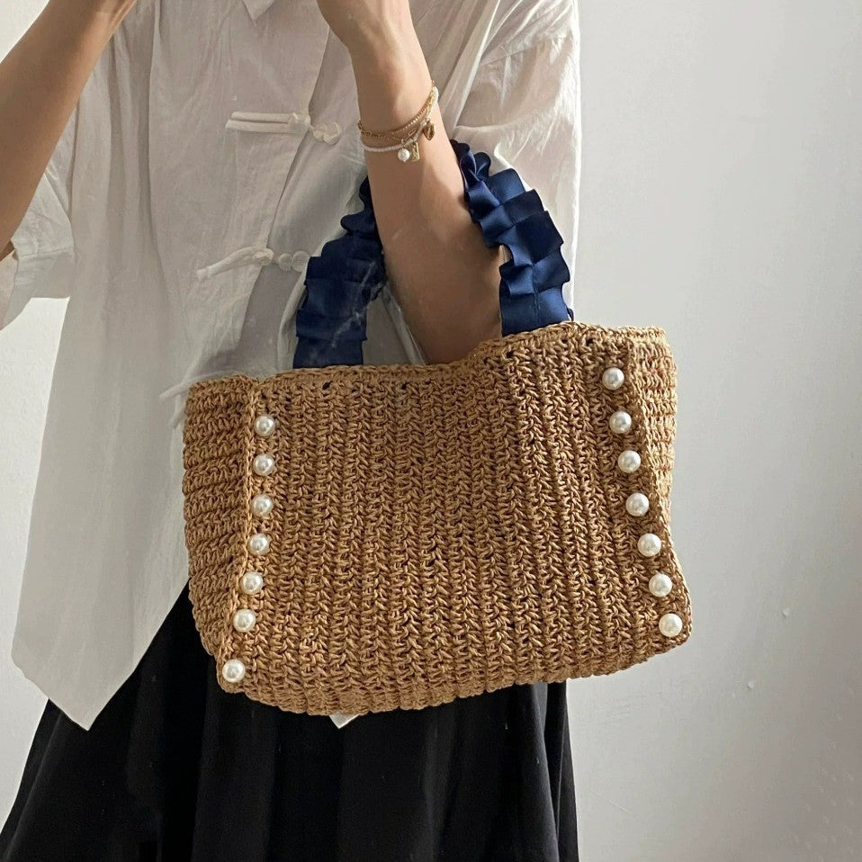 Bucket bag with ruffled handle Bowlift