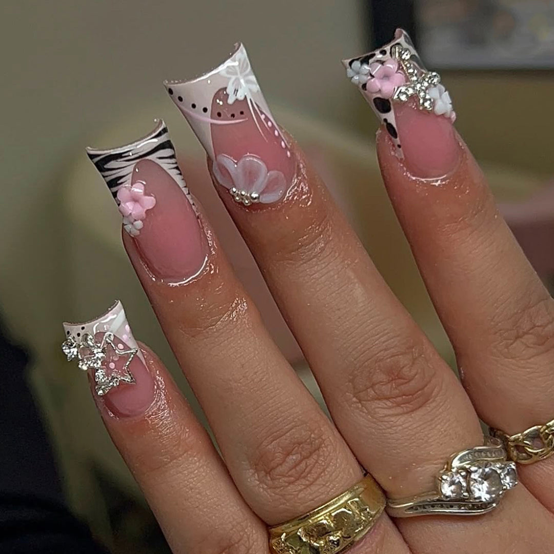 Artistic 3D Floral Press-On Nails Bowlift