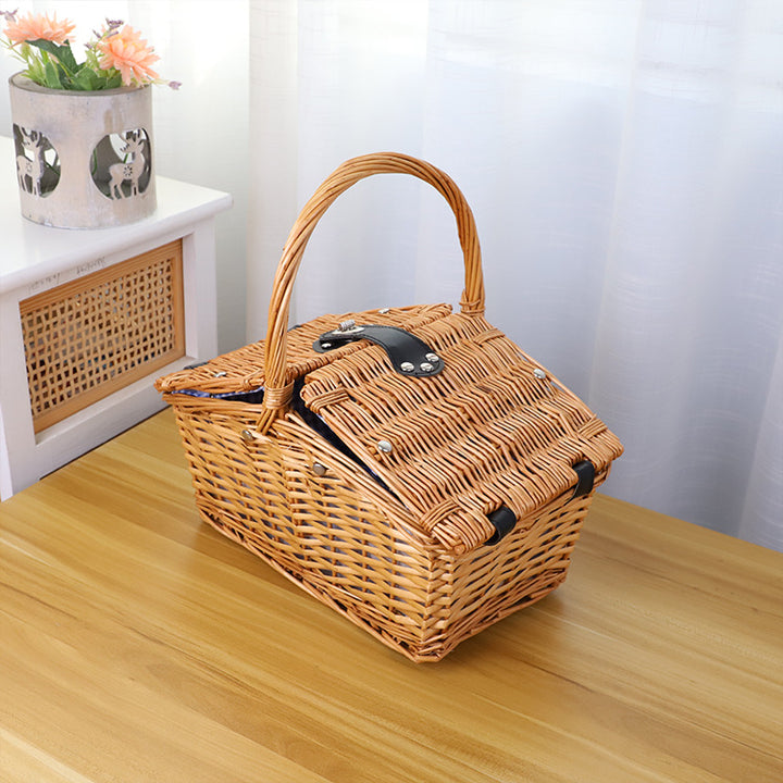 Rustic picnic basket with dish set Bowlift