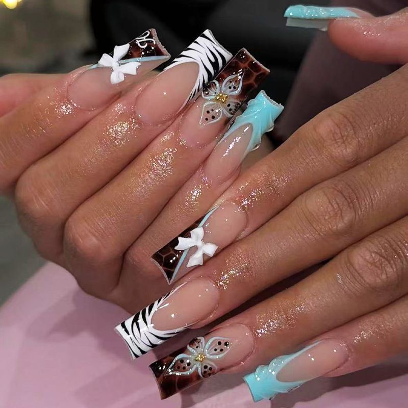 Artisan Decorative Nail Tips Bowlift
