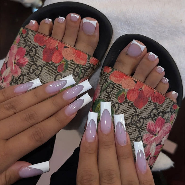 Creative Nail Set with Elegant French Tip and Glitter Effects Bowlift