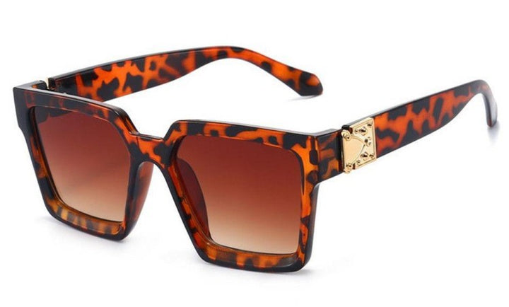 Women stylish square sunglasses with golden accents Bowlift