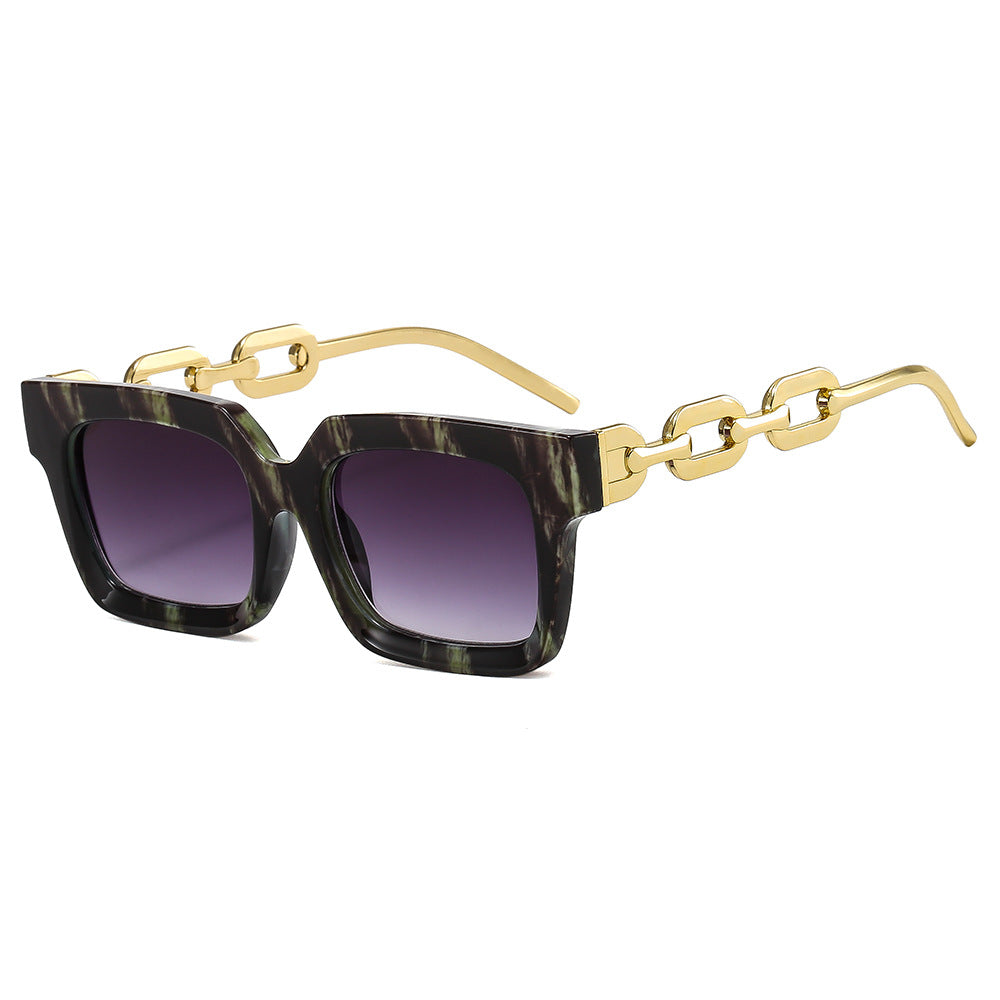 Women’s fashionable square sunglasses with luxurious chain details Bowlift
