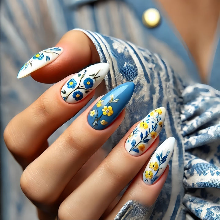 Artificial nails with floral patterns Bowlift