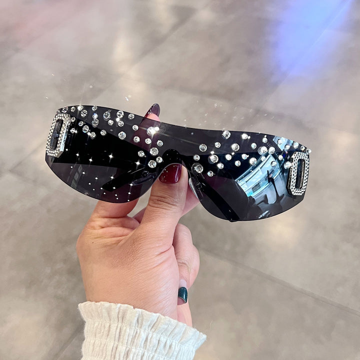 Women's sporty ski goggles with rhinestone decorated frame Bowlift