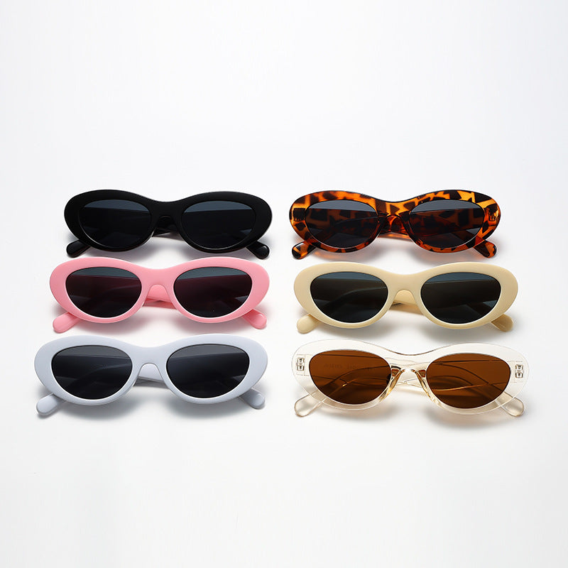 Ladies' fashionable sunglasses in elegant cat-eye style Bowlift