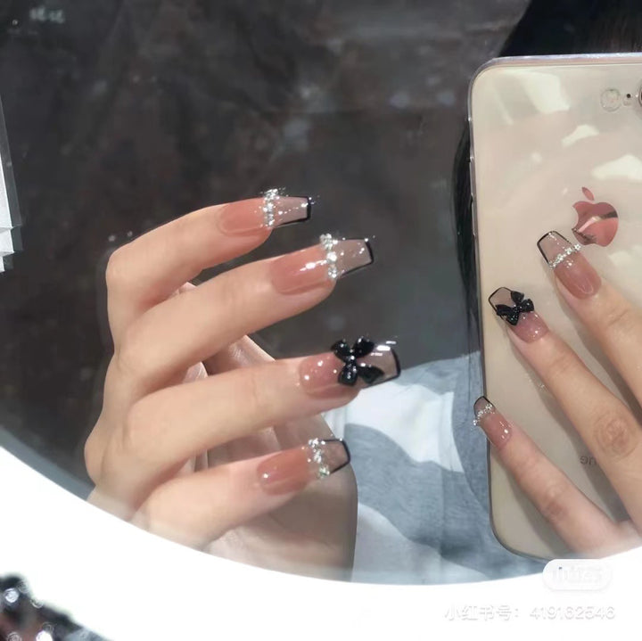 Artful and elegant acrylic nails Bowlift