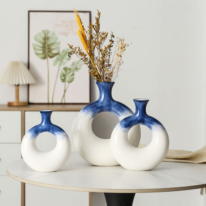 Exclusive ceramic vase Bowlift