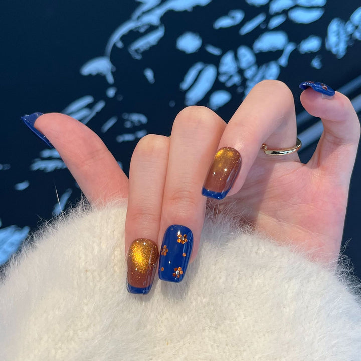 Decorative Press-On Nail Art Set with Glitter and Floral Accents Bowlift