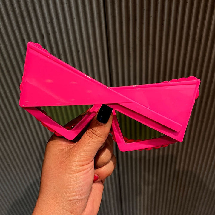 Women's sunglasses with striking cat-eye design from Bowlift