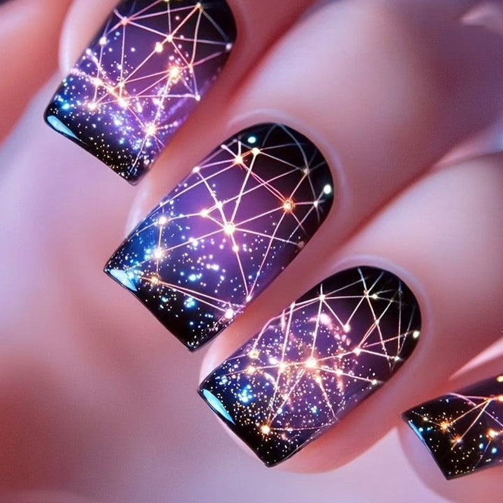Artificial nails in elegant French tip design Bowlift