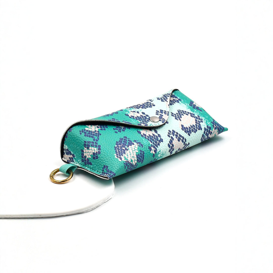 Trendy Animal Print Eyewear Case Bowlift