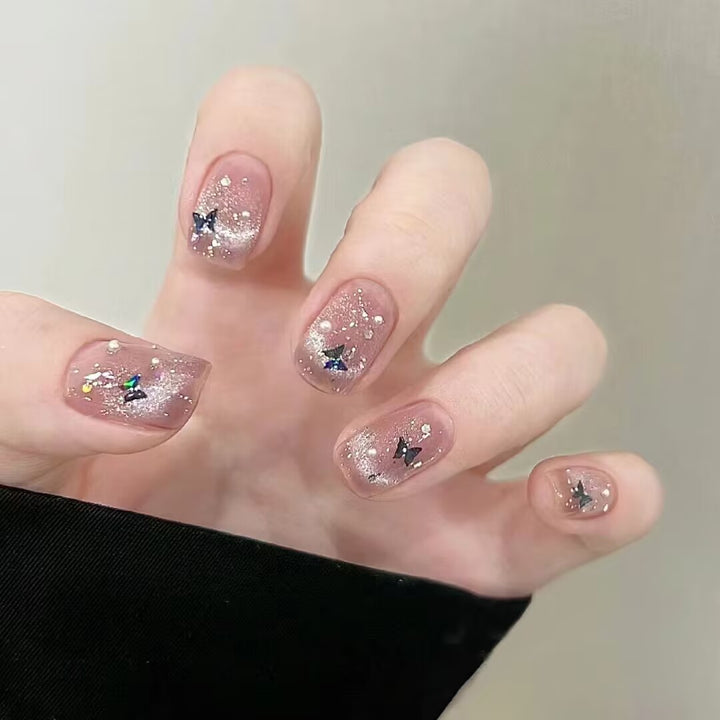 Artistic Floral-Embellished Press-On Nail Art Bowlift