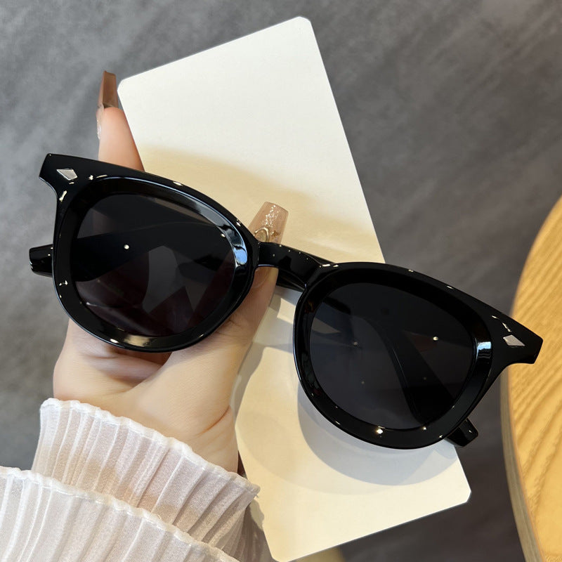 Women's fashion Cat-Eye sunglasses with transparent frame Bowlift