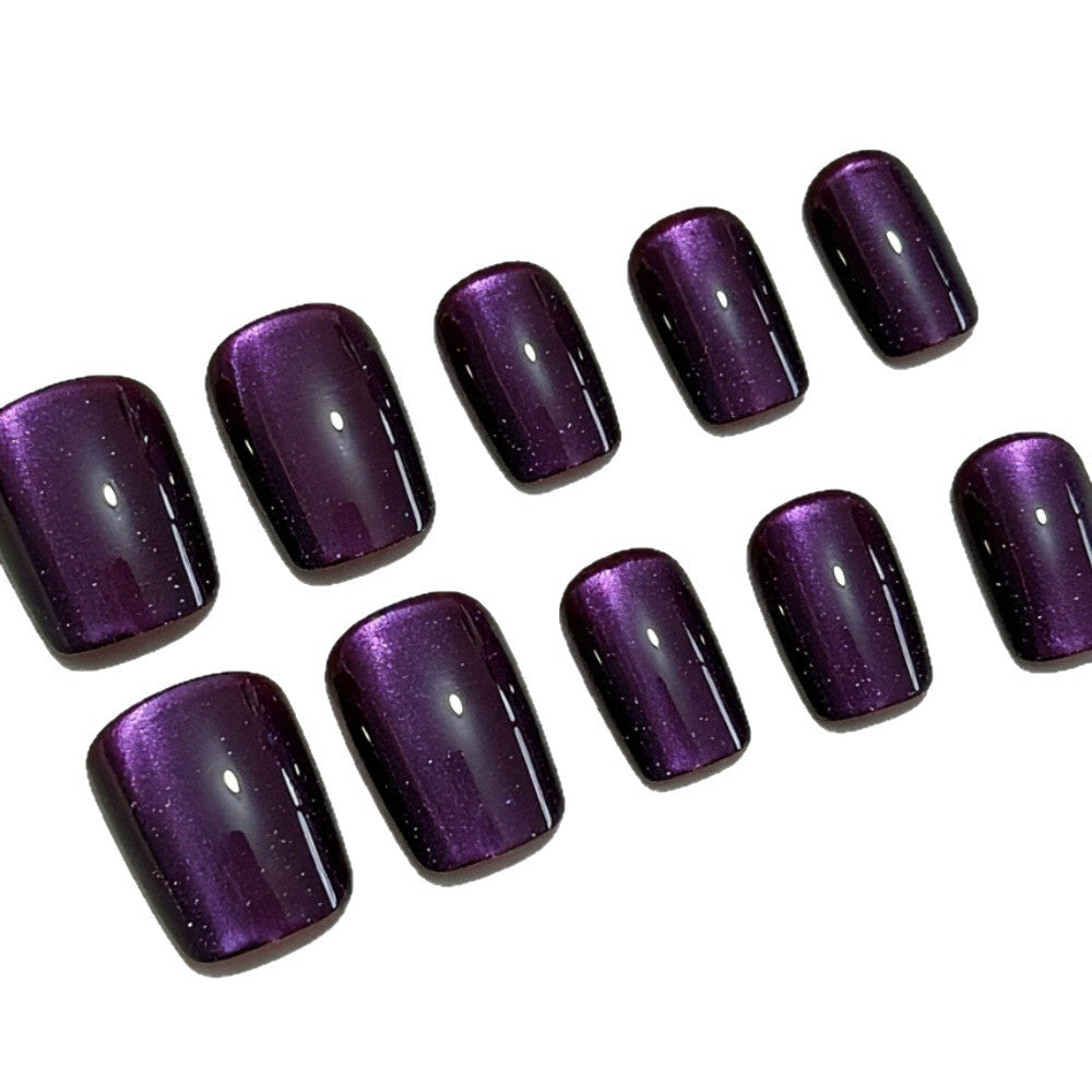 Artificial nails with glossy metallic finish and striking ombre effects Bowlift
