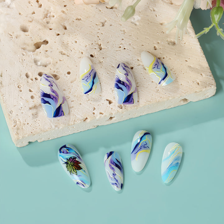 Artificial nails in elegant floral design Bowlift