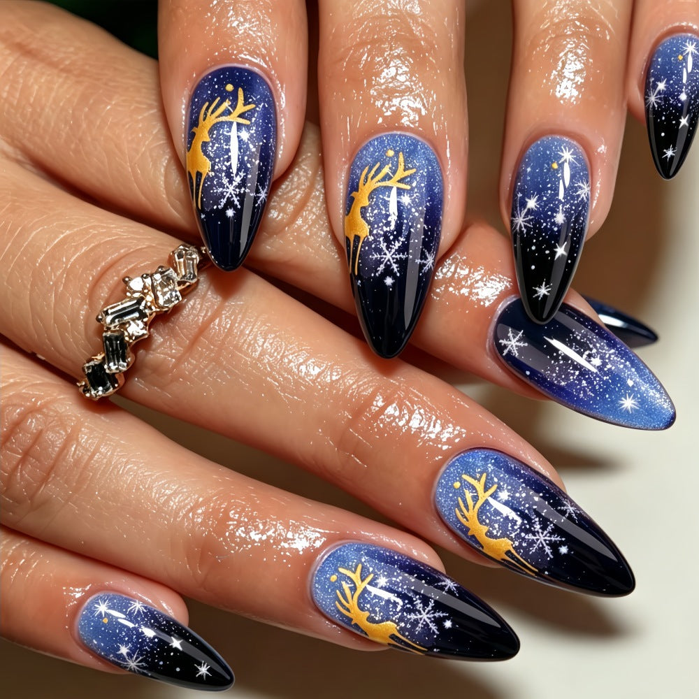 Creative artificial nails with winter motif Bowlift