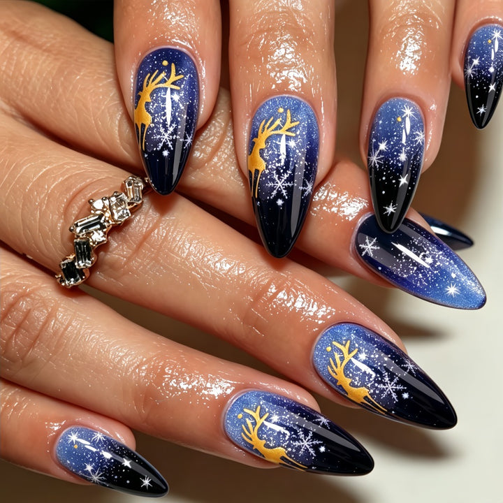 Creative artificial nails with winter motif Bowlift