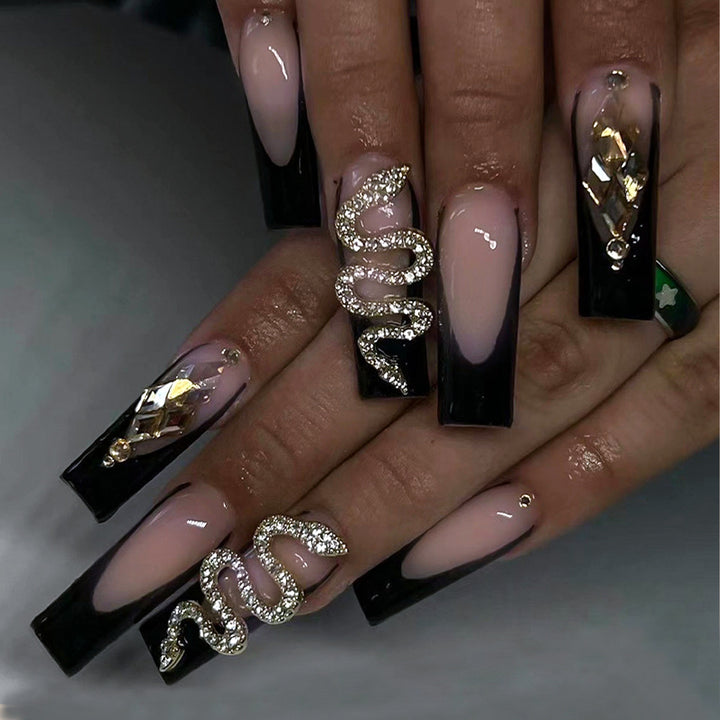 Artificial nail tips with glamorous snake design Bowlift