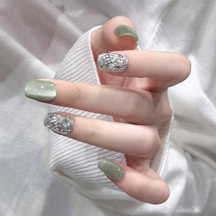 Decorative Press-On Nail Design Set Bowlift