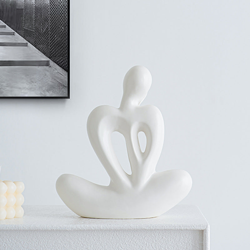 Elegant Love Sculpture Bowlift