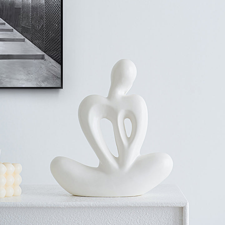 Elegant Love Sculpture Bowlift