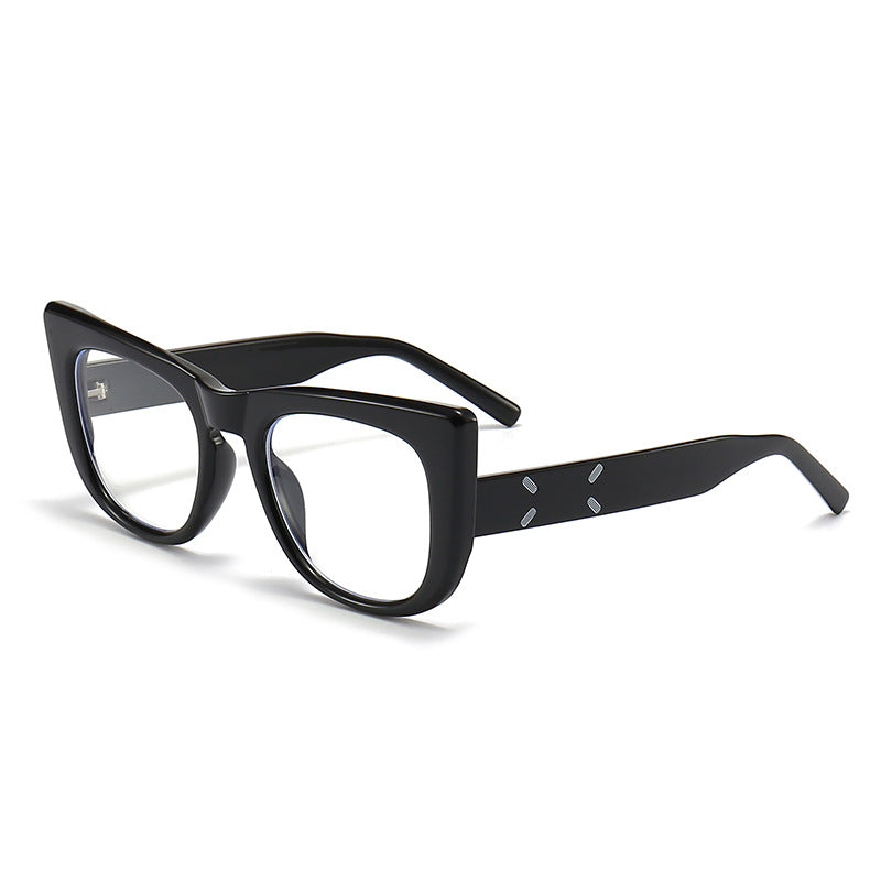 Women modern oversized sunglasses in unique design Bowlift