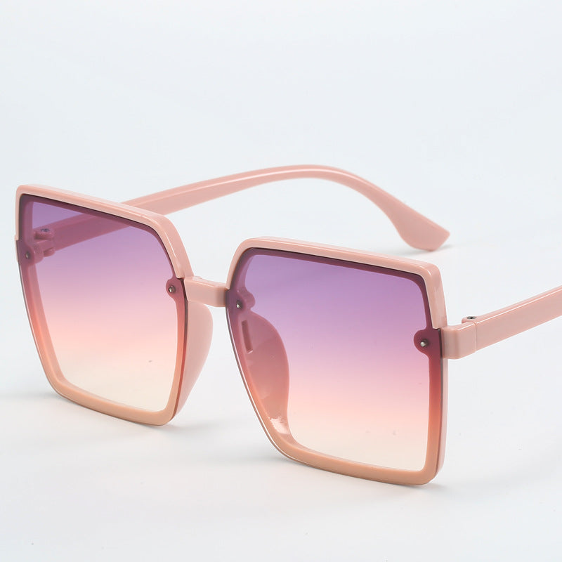 Women Oversized Sunglasses with Square Frame Bowlift