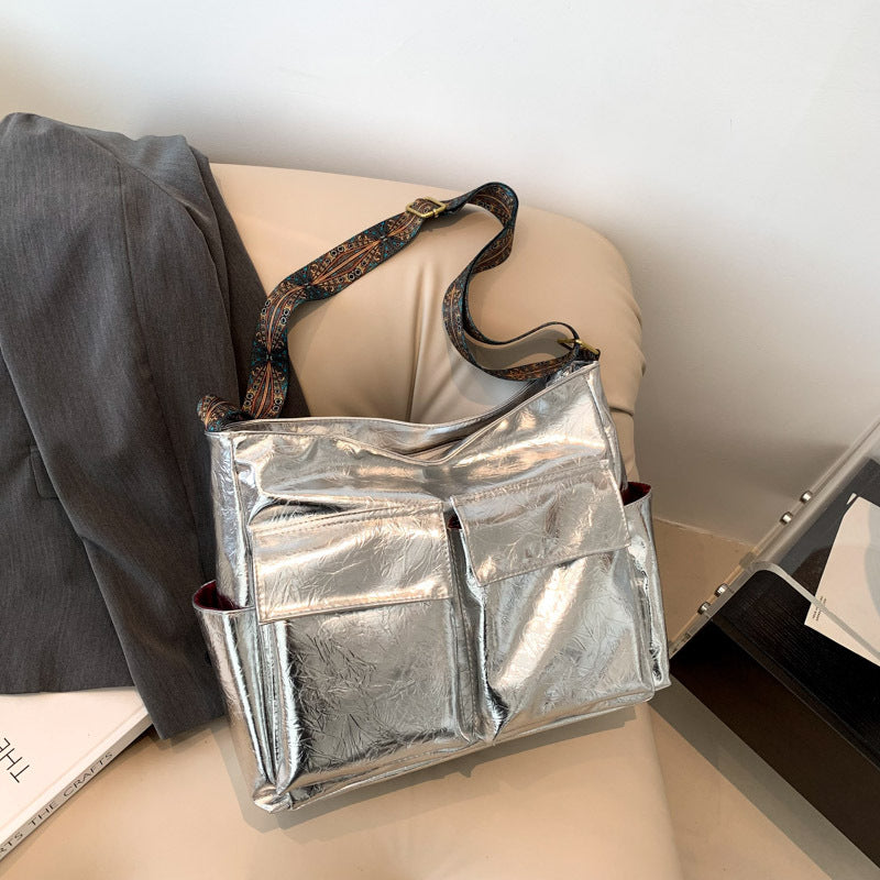 Chic Metallic Handbag Bowlift