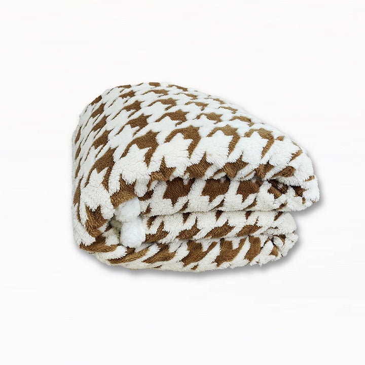 Ladies cuddle blanket with unique houndstooth pattern Bowlift