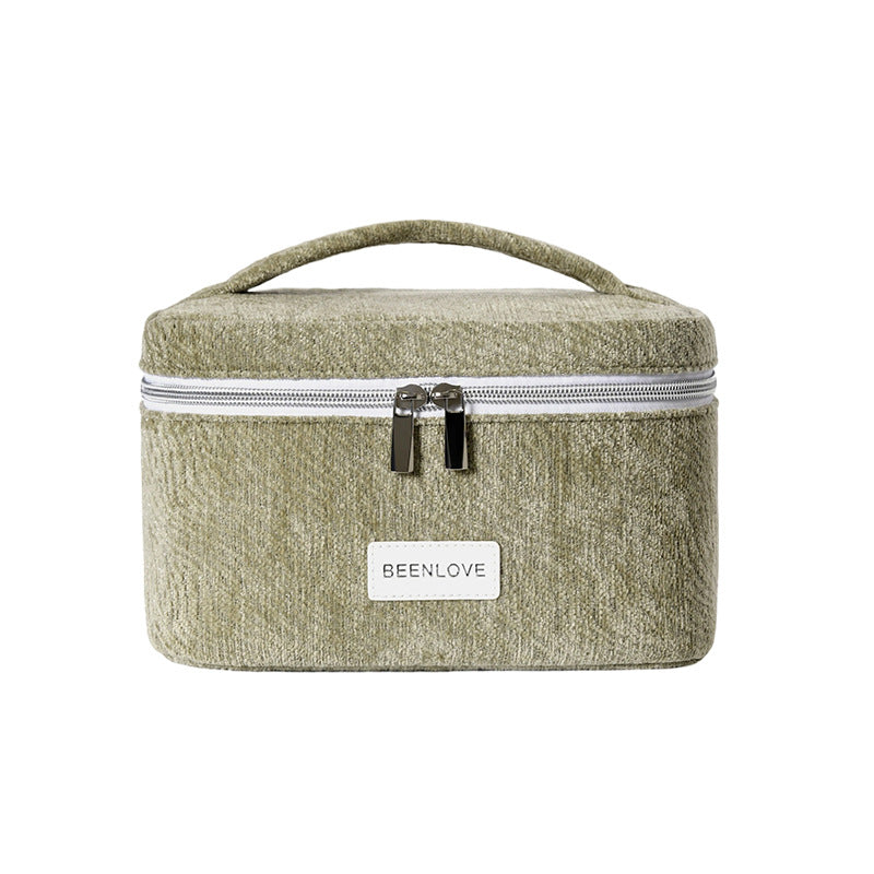 Stylish Makeup Case Bowlift