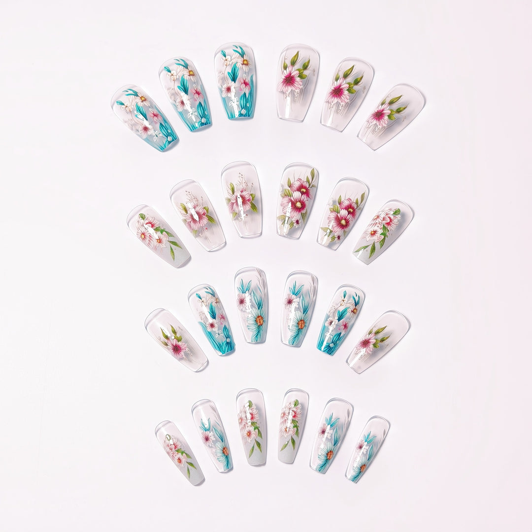 Artificial nail design with floral accents Bowlift