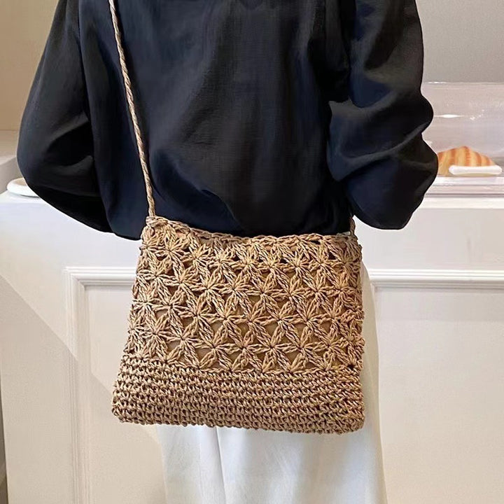 Handmade macrame bag with floral details Bowlift
