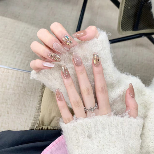 Elegant Press-On Nail Set with Sparkling Accents Bowlift