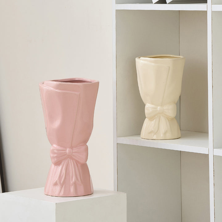 Elegant ceramic flower vase Bowlift