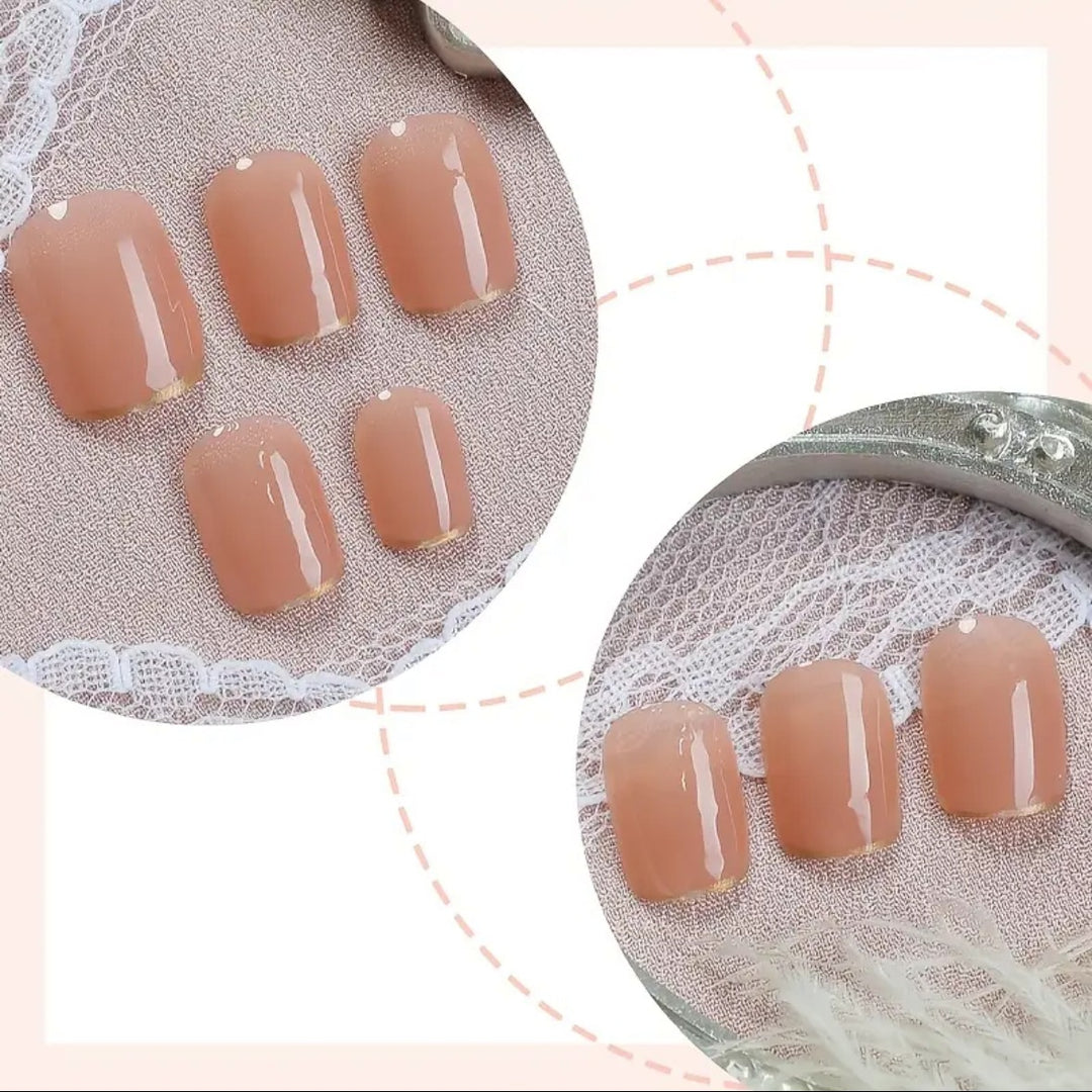 Nail art set with elegant gold accents Bowlift