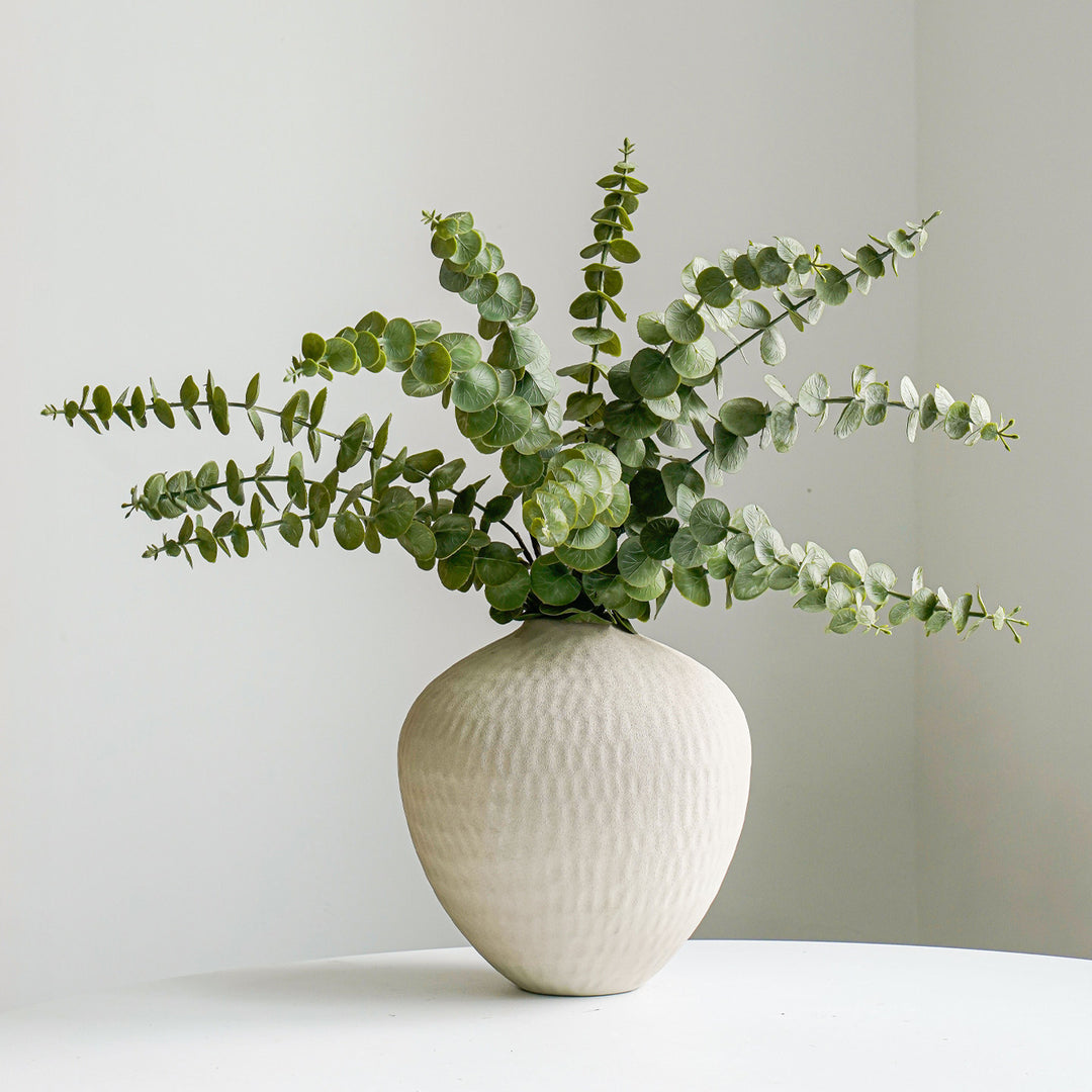 Decorative ceramic vase Bowlift