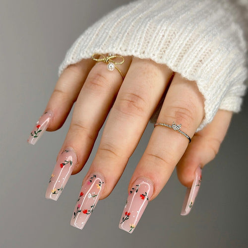 Elegant artificial nails with floral decorations Bowlift